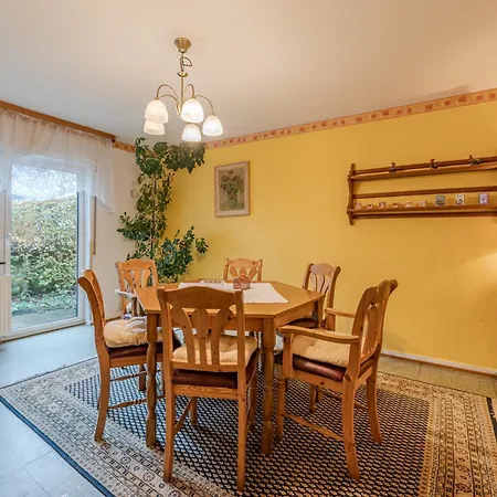 Apartment Stoerzel A *